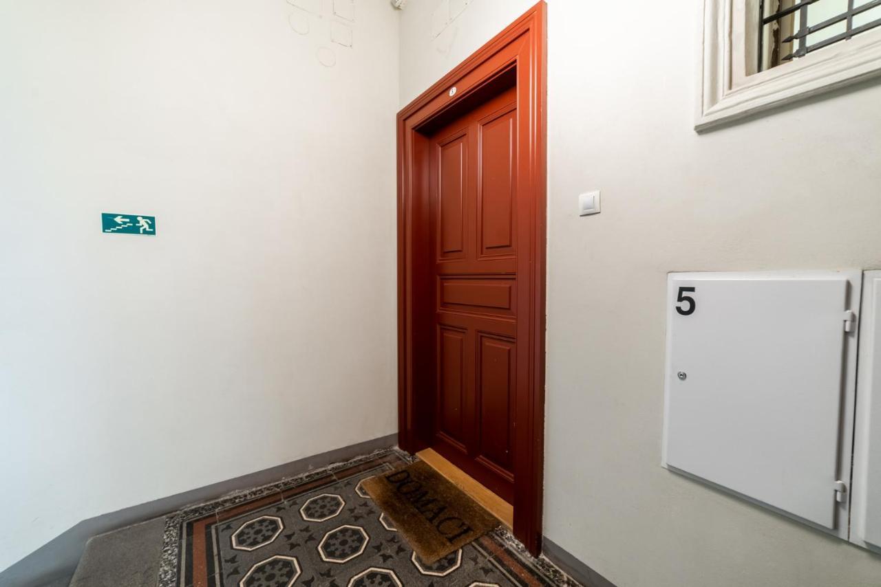 Exclusive Apartment Near Kafka'S Head Prague Exterior photo